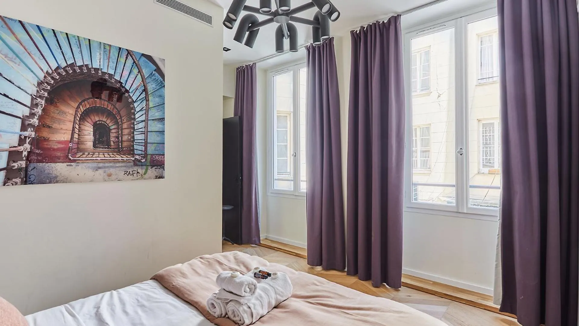 Apartment Apartement Place Vendome By Studioprestige Paris
